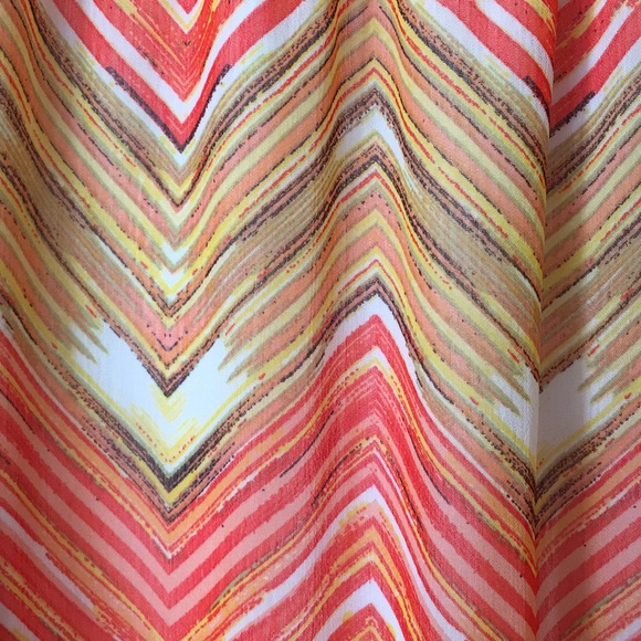 Colorful Top - Picture 4 of 5